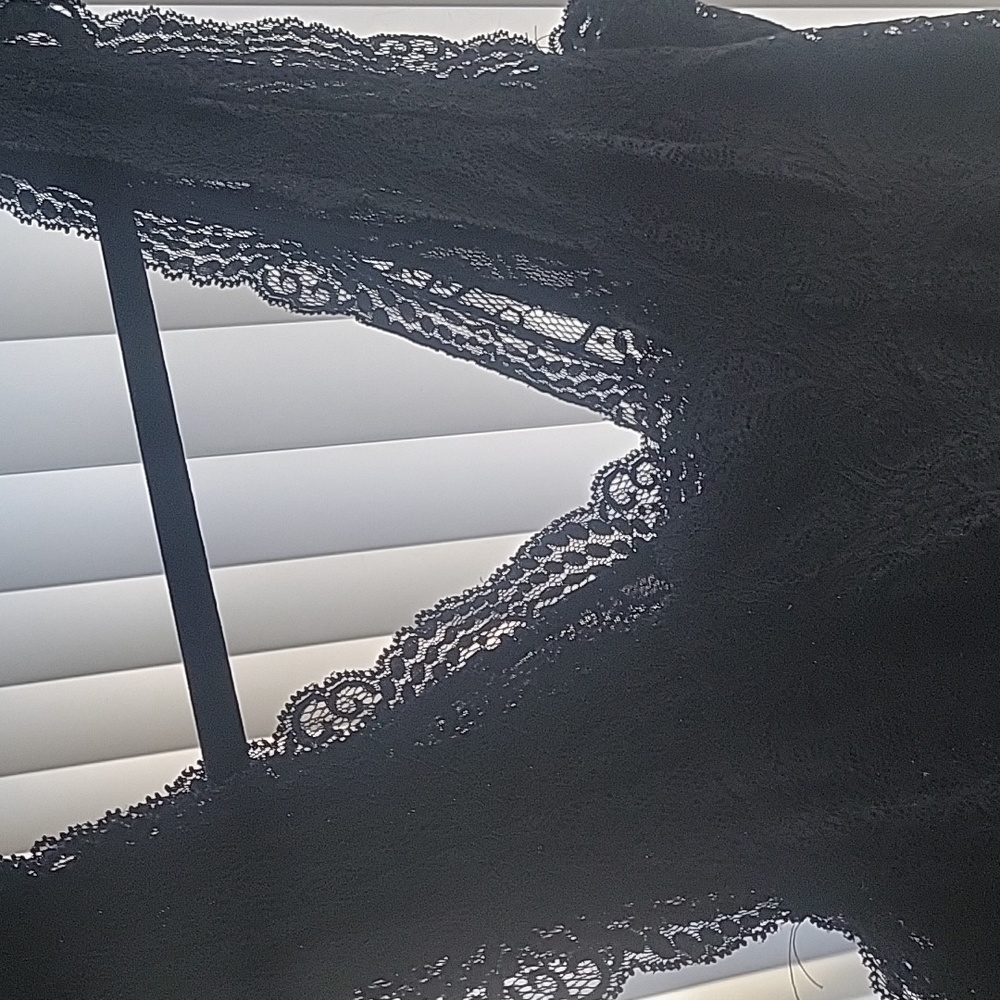 TESORI Black Lace Top Stretch with lining XL